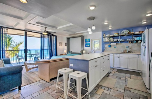 Makaha Condo | Stunning Makaha Condo w/Pool Access + Ocean View!