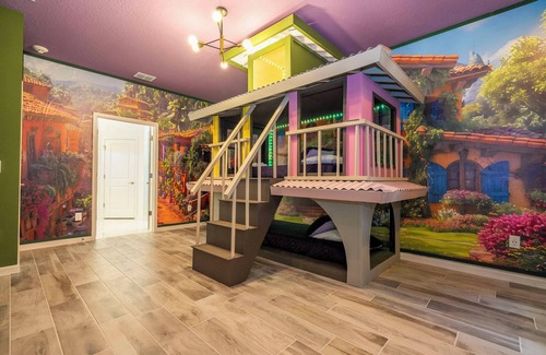 Kissimmee House | Stunning Masterpiece 15 ensuites