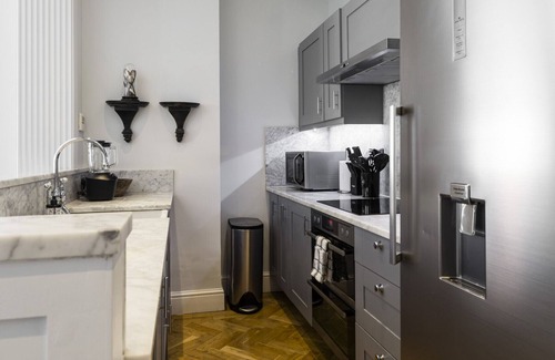 City of Westminster Apartment | Stunning Mayfair Penthouse close to Selfridges