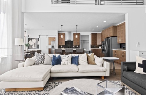 Draper House | Stunning Modern Craftsman 4 Bedroom Home in Draper