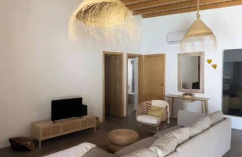 Grandola House | Stunning modern house with pool - close to Portugal's best hidden beaches