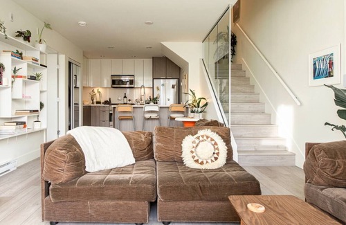 Kensington-Cedar Cottage House | Stunning Modern Townhome, 4-Bed, 2-Bath, & Patio in City's Best Location
