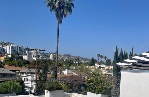 Tri-West House | Stunning modern town house in the heart of cool TRI WEST W Private Rooftop/SPA