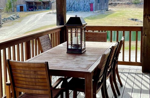 Mount Holly House | Stunning Mountain and Water Views Minutes to Okemo