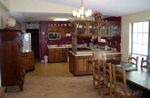 Montlake House | Stunning Mountain Lake, Private Forest, Beautiful 4 BR & 4 BA