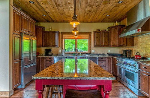 Sunday River Area House | Stunning mountain-view estate with private pool & hot tub - near slopes