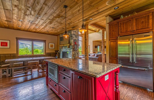 Sunday River Area House | Stunning mountain-view estate with private pool & hot tub - near slopes