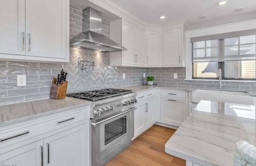 Avalon House | Stunning New 6 Bedroom w/Pool, Elevator