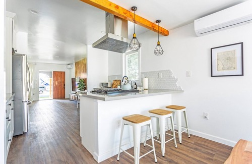 East Pasadena House | Stunning Newly Remodeled Home with Gorgeous Sunroom