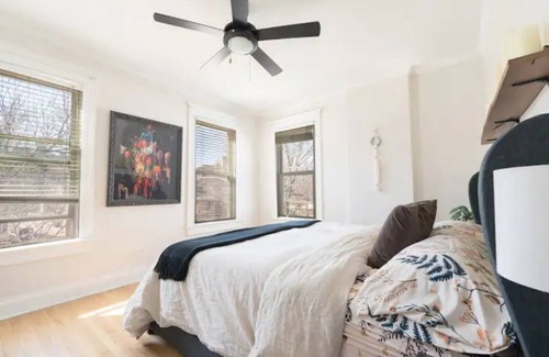 City Park West Apartment | Stunning Oasis City Center 420
