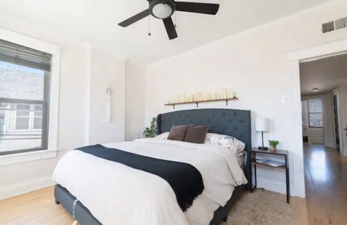City Park West Apartment | Stunning Oasis City Center 420