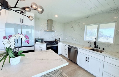 South Laguna Condo | Stunning Ocean View, Near Beach & Contemporary!