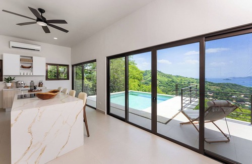 Coco House | Stunning ocean view house in CocoBay Estates