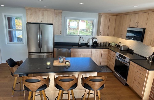 Mid-Coast and Islands Cottage | Stunning Ocean Views, newly renovated cottage-close to preserves, trails, and Harpswell Beaches
