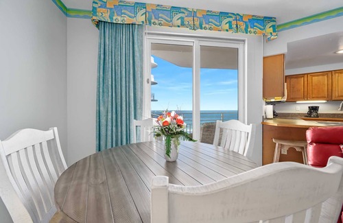 Brush - Stewarts Condo | Stunning Oceanfront 2BR Beach Villa with 3 Balconies