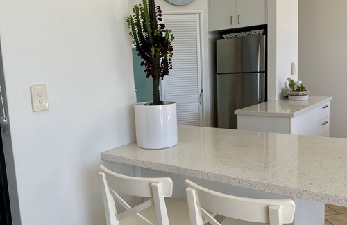 Dunsborough House | Stunning Oceanfront villa with panoramic views,only 5 minute walk to Dunsborough