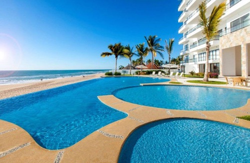 Cerritos Condo | Stunning Oceanfront Pearl Tower Condo - Pool, Gym & Sunsets - 3 beds/4baths