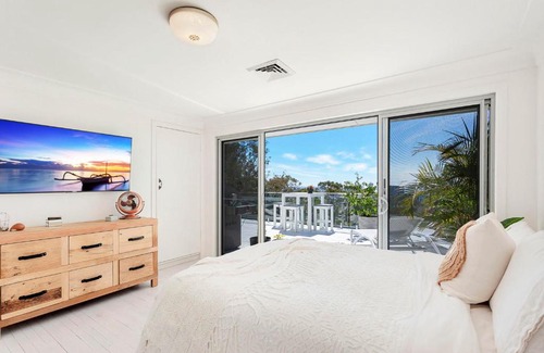 Burleigh Heads House | Stunning Oceanview Retreat Between Beach and Bush