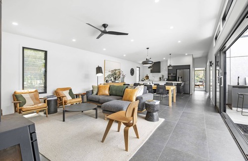 Anglesea House | Stunning on Noble! Su