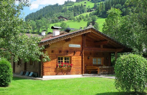 Ramsau im Zillertal House | Stunning private villa for 12 guests with WIFI, TV, patio and pets allowed