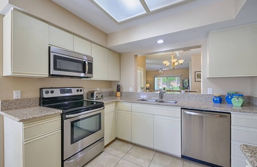 Palm Desert Condo | Stunning Palm Desert Getaway