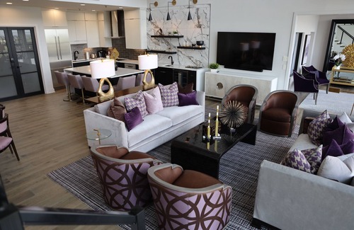 High Point House | Stunning Penthouse Located in Historic Market Square 15-A