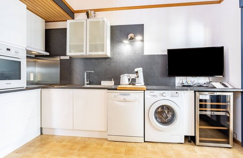 Sainte-Marie-Plage House | Stunning private villa for 6 people with WIFI, TV and terrace