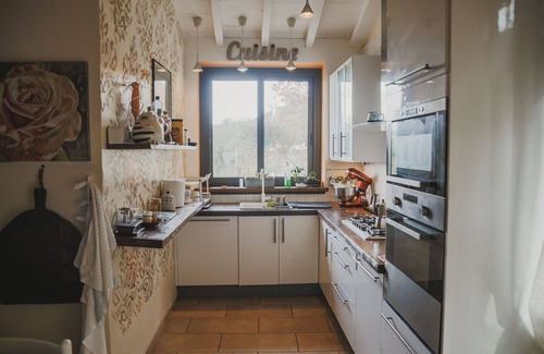 Castelnuovo Magra Villa | Stunning private villa for 12 guests with WIFI, A/C, private pool, TV, patio and panoramic view