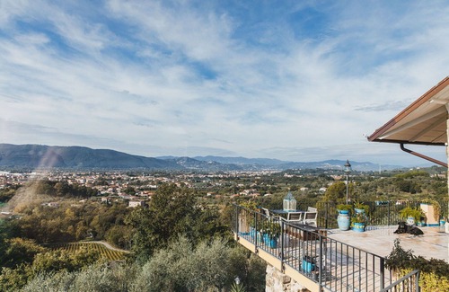 Castelnuovo Magra Villa | Stunning private villa for 12 guests with WIFI, A/C, private pool, TV, patio and panoramic view