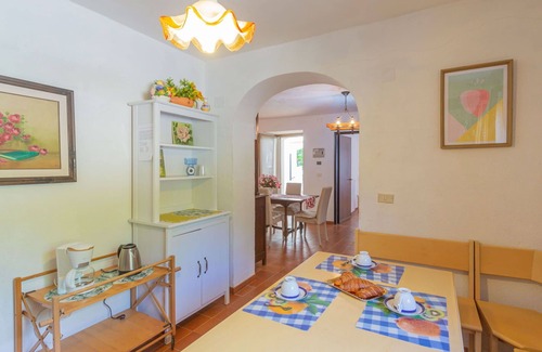 Marciano House | Stunning private villa with A/C, WIFI, private pool, TV, terrace, pets allowed and panoramic view