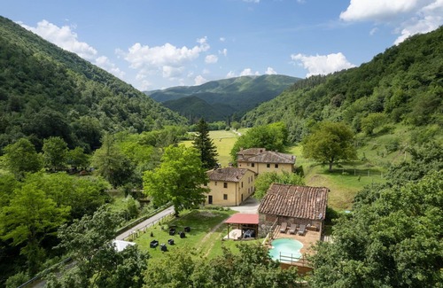 Borgo San Lorenzo Villa | Stunning private villa with WIFI, private pool, TV, patio and panoramic view, close to Florence