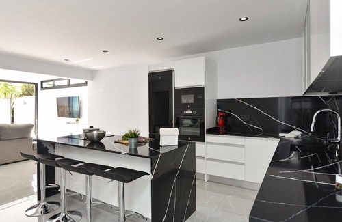 Playa del Ingles Villa | Stunning private villa for 6 guests with A/C, private pool, WIFI, TV, patio and pets allowed