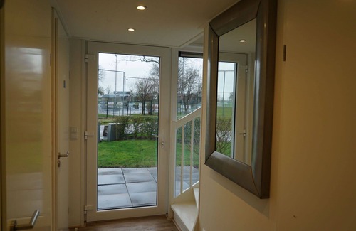 Graft House | Stunning private villa for 10 people with WIFI, pool, TV and terrace