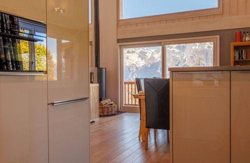 Saint-Pierre-de-Clages House | Stunning private villa for 8 people with WIFI, hot tub, TV and terrace