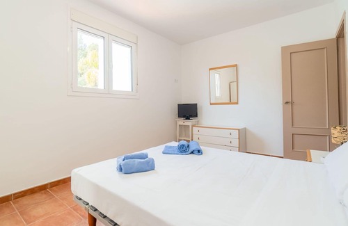 Roda de Bara House | Stunning private villa for 10 people with WIFI, private pool, TV and patio