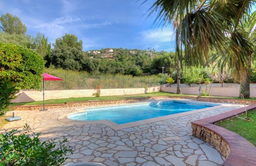 Antheor Villa | Stunning private villa for 8 guests with WIFI, A/C, private pool, TV, terrace and pets allowed