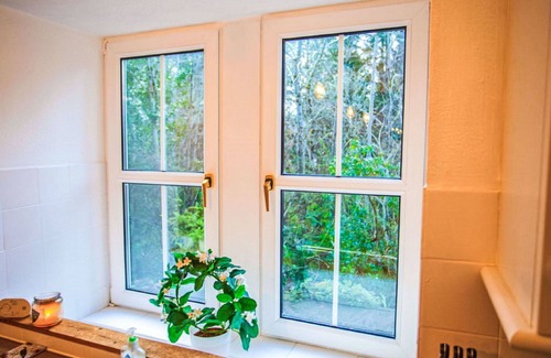 Invermoriston House | Stunning private villa for 4 guests with WIFI, TV and patio