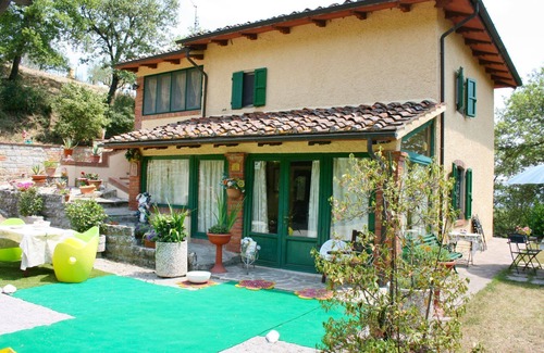 Civitella in Val di Chiana Villa | Stunning private villa for 9 guests with private pool, WIFI, TV and pets allowed, close to Arezzo