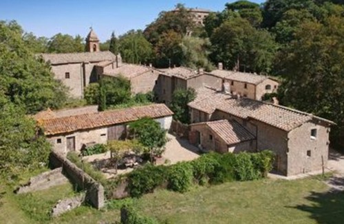 Vivo dʼOrcia Villa | Stunning private villa for 2 guests with pool, WIFI, TV, balcony and panoramic view