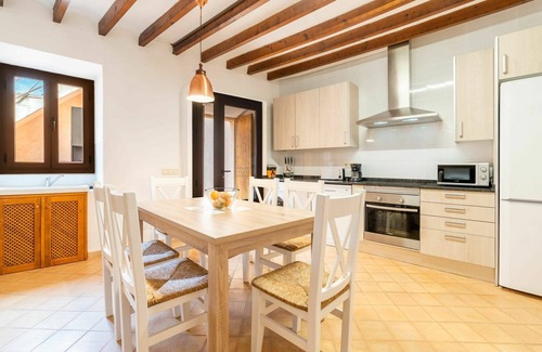 Banyalbufar House | Stunning private villa for 6 guests with WIFI, TV and terrace