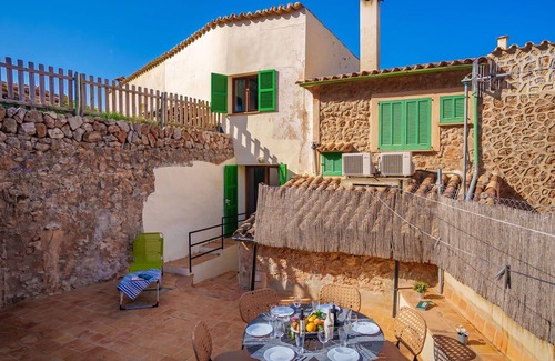 Banyalbufar House | Stunning private villa for 6 guests with WIFI, A/C, TV and terrace