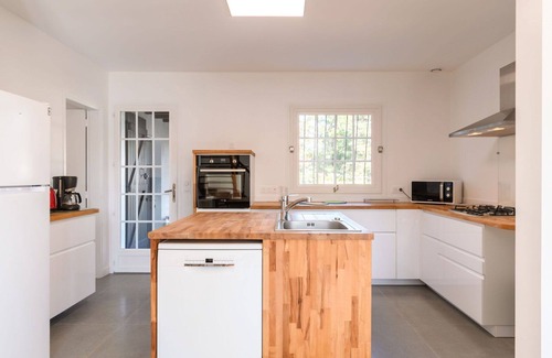 Lit-et-Mixe House | Stunning private villa for 10 people with WIFI, TV, terrace and pets allowed