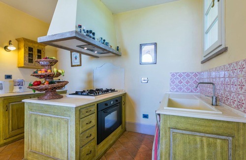 Cecina Valley Villa | Stunning private villa with A/C, private pool, WIFI, TV, patio, pets allowed and panoramic view