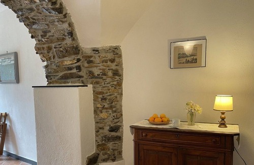 Pietrabruna House | Stunning private villa for 5 guests with WIFI, TV, terrace and parking