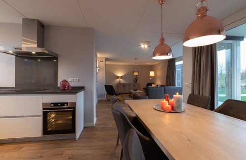 Colijnsplaat House | Stunning private villa for 6 people with WIFI, hot tub, TV and terrace