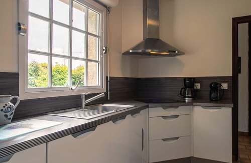 Berven House | Stunning private villa for 7 guests with WIFI, TV, patio and pets allowed