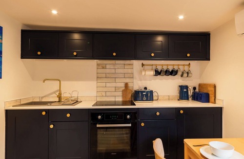 Mevagissey Villa | Stunning private villa for 6 people with WIFI, A/C, TV and patio