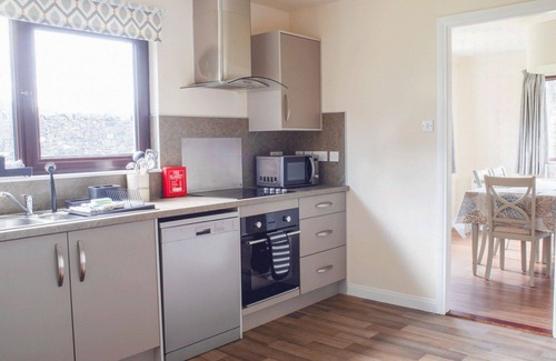 Staffin House | Stunning private villa for 6 people with WIFI, TV and pets allowed