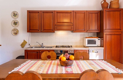 Trezzone House | Stunning private villa for 4 guests with WIFI, TV and patio