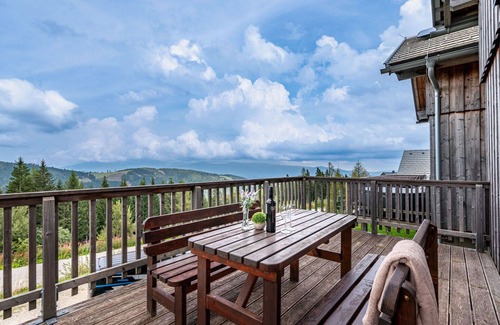 Untergreutschach House | Stunning private villa for 6 guests with WIFI, TV and terrace